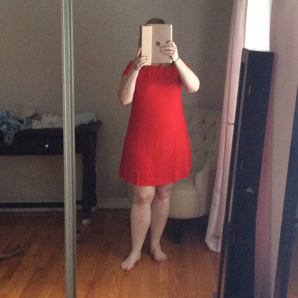 Red stretchy t-shirt dress - Picture 4 of 5
